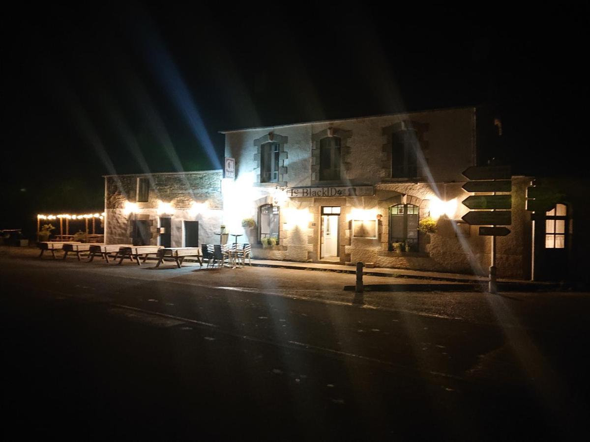 Le Black Dog Pub Saint-Aignan  エクステリア 写真